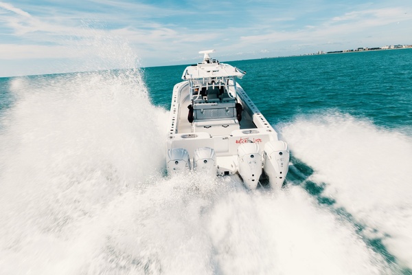 HATCHLIFE 41ft SeaHunter Yacht For Sale