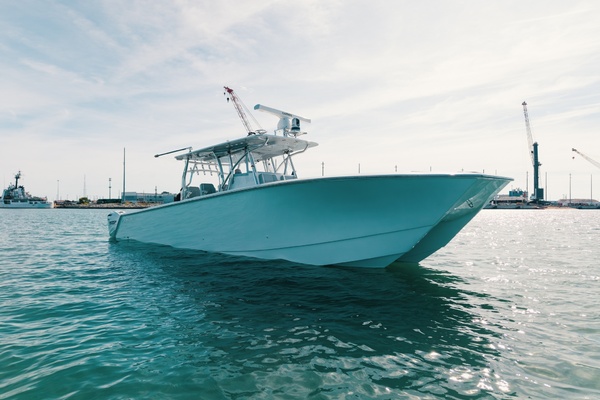 HATCHLIFE 41ft SeaHunter Yacht For Sale