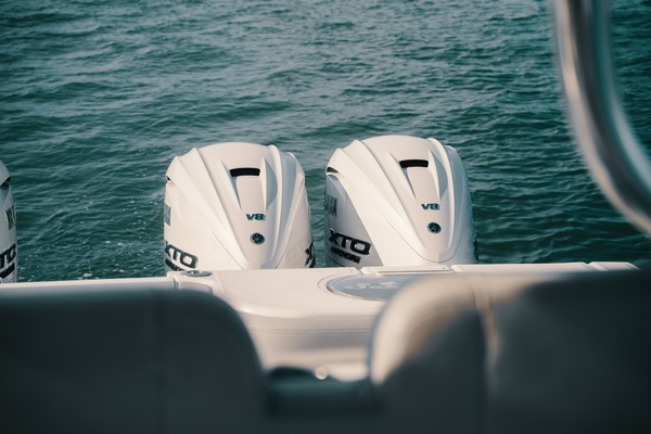 HATCHLIFE 41ft SeaHunter Yacht For Sale