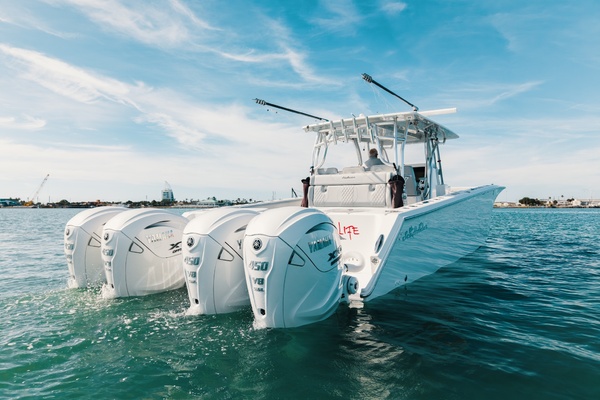 HATCHLIFE 41ft SeaHunter Yacht For Sale