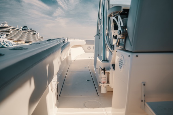 HATCHLIFE 41ft SeaHunter Yacht For Sale