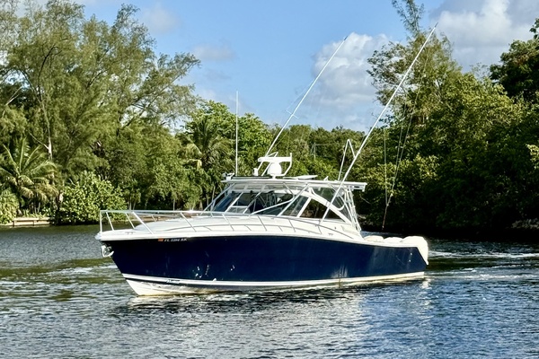 39ft Jupiter Yacht For Sale