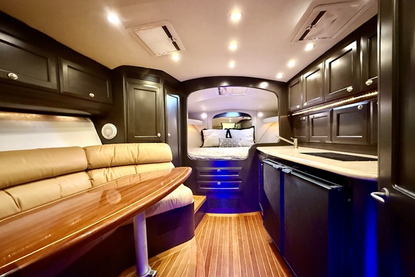 39ft Jupiter Yacht For Sale