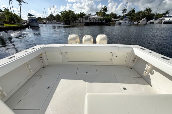 39ft Jupiter Yacht For Sale
