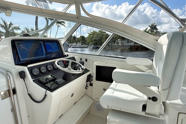 39ft Jupiter Yacht For Sale