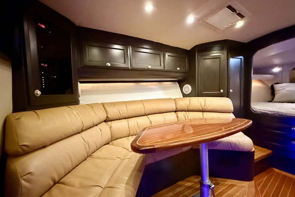 39ft Jupiter Yacht For Sale