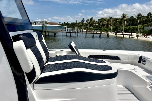 31ft Tidewater Yacht For Sale