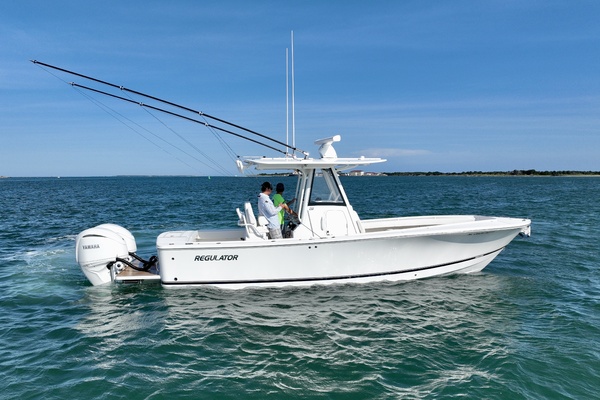 28ft Regulator Yacht For Sale