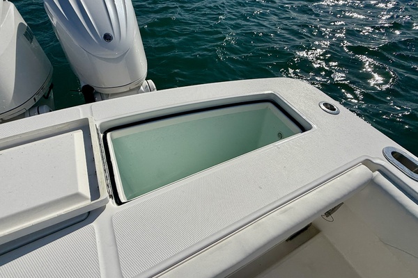 28ft Regulator Yacht For Sale