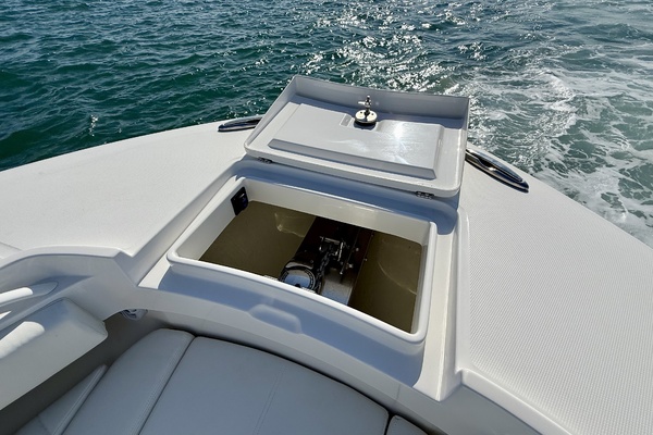 28ft Regulator Yacht For Sale