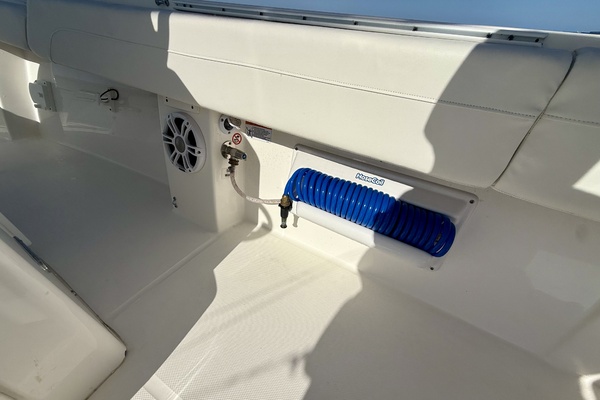 28ft Regulator Yacht For Sale