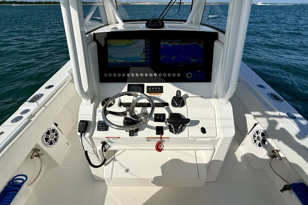 28ft Regulator Yacht For Sale