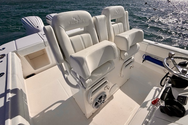 28ft Regulator Yacht For Sale
