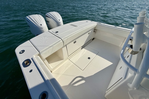 28ft Regulator Yacht For Sale