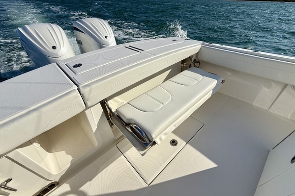 28ft Regulator Yacht For Sale