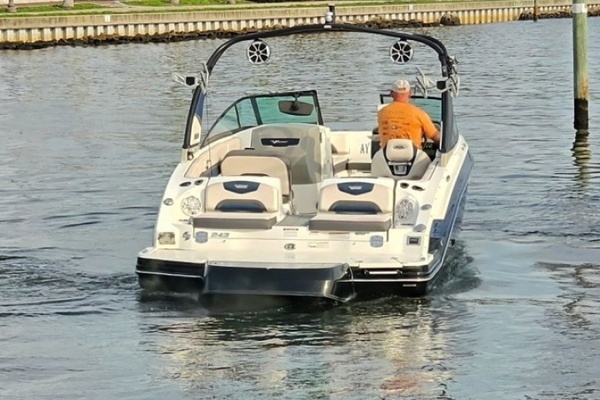 24ft Chaparral Yacht For Sale