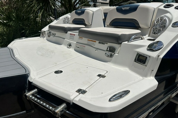 24ft Chaparral Yacht For Sale