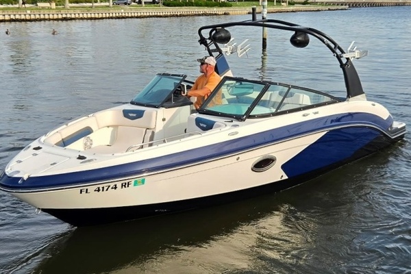 24ft Chaparral Yacht For Sale