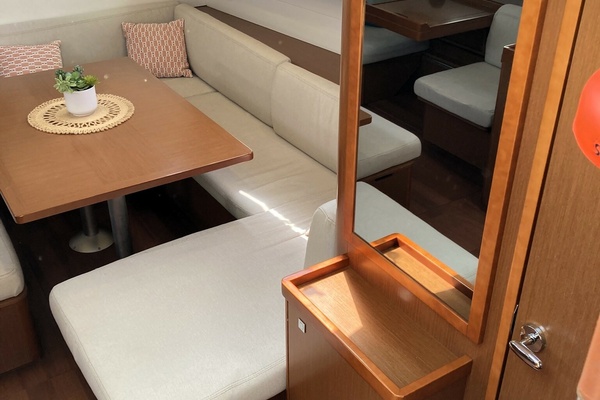 Ke Aloha 48ft Beneteau Yacht For Sale