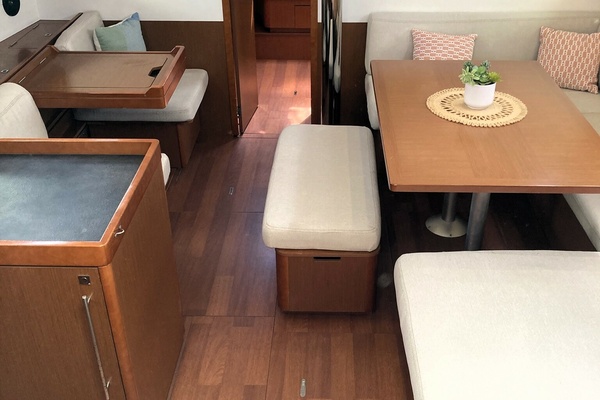 Ke Aloha 48ft Beneteau Yacht For Sale