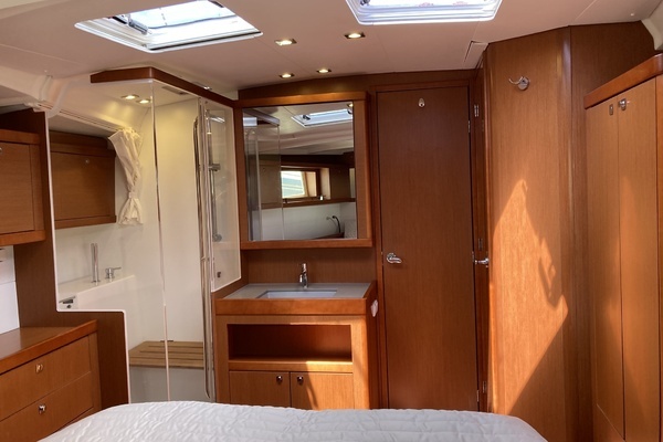 Beneteau Oceanis 48 Yacht For Sale
