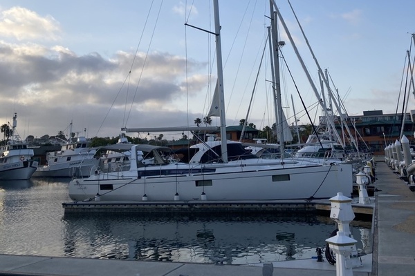Ke Aloha 48ft Beneteau Yacht For Sale