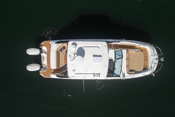 Pace Yourself 32ft Sea Ray Yacht For Sale