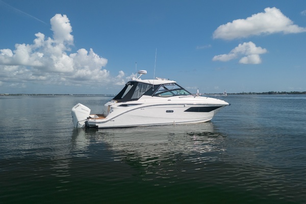 Pace Yourself 32ft Sea Ray Yacht For Sale