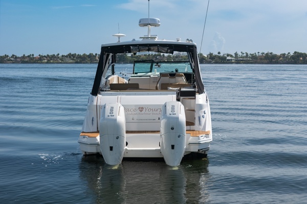Pace Yourself 32ft Sea Ray Yacht For Sale