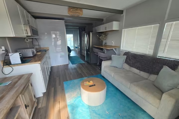 2023 Houseboat 40