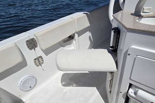 27ft Sea Hunt Yacht For Sale