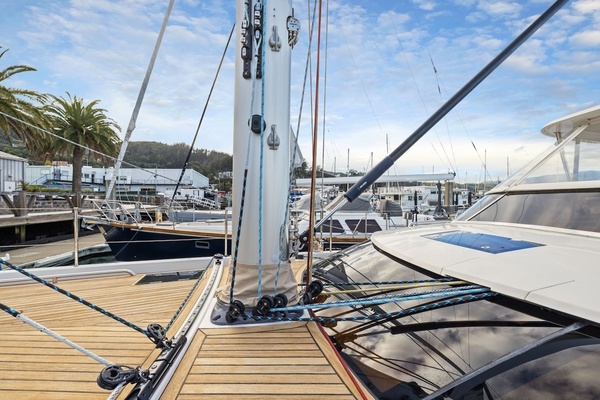 No Retreat 57ft Hylas Yacht For Sale
