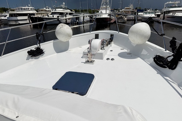 Alaskan 70 Motor Yacht Yacht For Sale