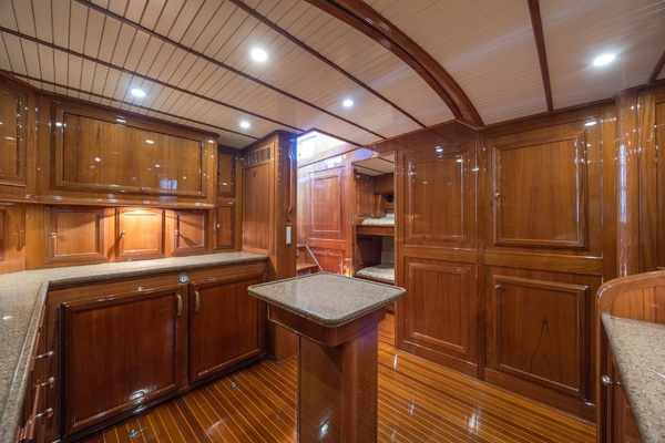 B 58ft Donzi Yacht For Sale