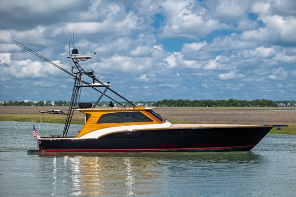 B 58ft Donzi Yacht For Sale