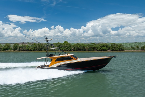 B 58ft Donzi Yacht For Sale