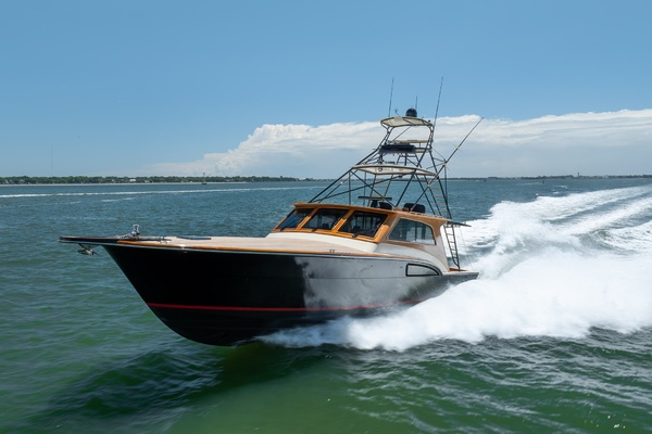 B 58ft Donzi Yacht For Sale