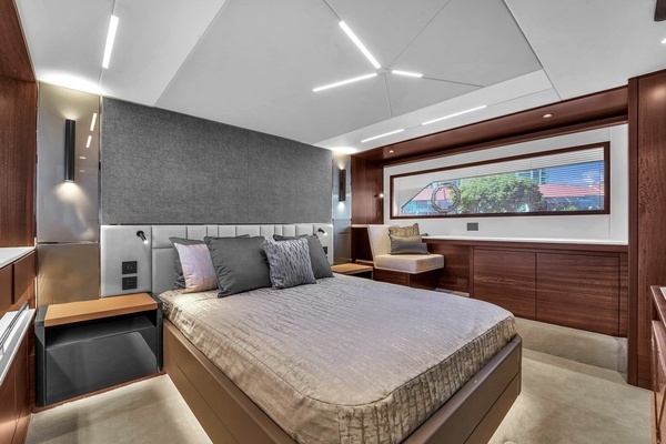 2023 Sunseeker 68