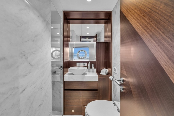 2023 Sunseeker 68