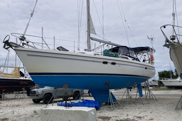 2002 Catalina 387