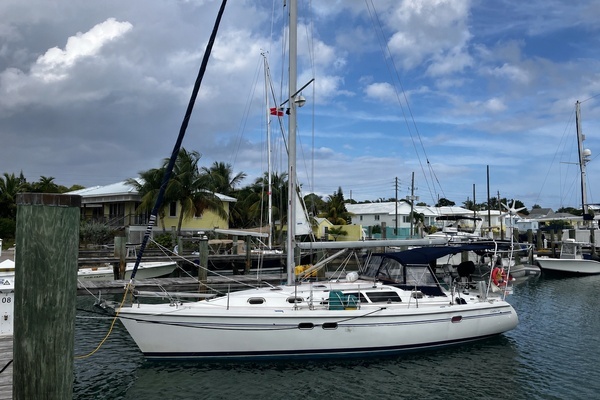 38-ft-Catalina-2002-387-Scout Port Charlotte Florida United States  yacht for sale