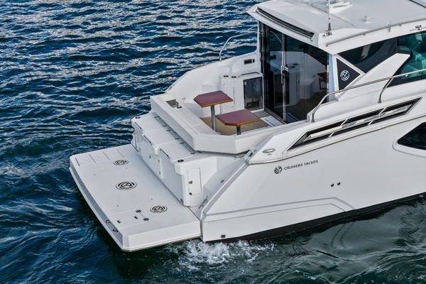 Cruisers 42 SARGAM - Exterior