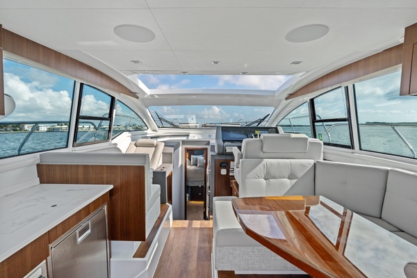 SARGAM 38ft Cruisers Yachts Yacht For Sale