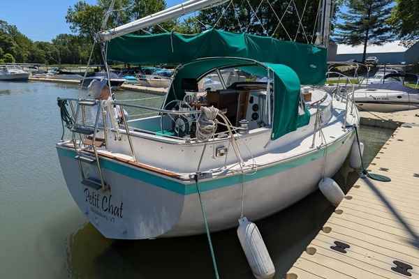 26-ft-Nonsuch-1985--PETIT CHAT Addison Vermont United States  yacht for sale