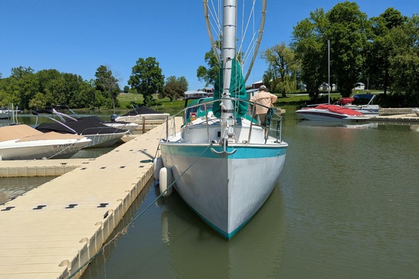 PETIT CHAT 26ft Nonsuch Yacht For Sale