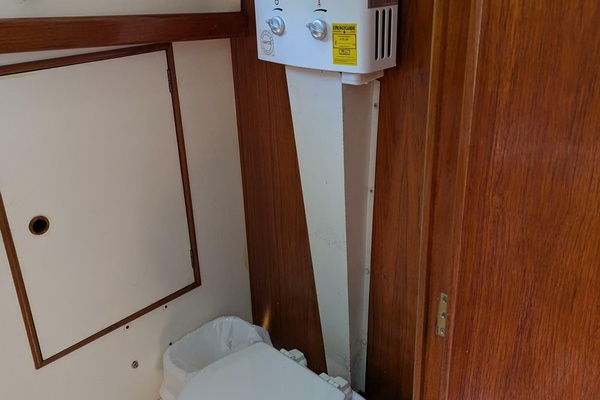 PETIT CHAT 26ft Nonsuch Yacht For Sale