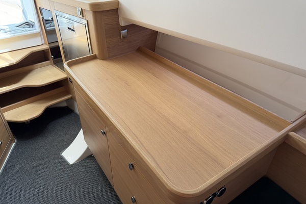 HULL 298 40ft Nimbus Yacht For Sale