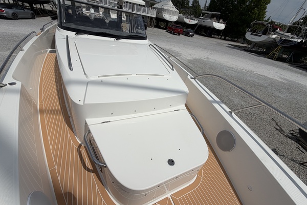 HULL 298 40ft Nimbus Yacht For Sale