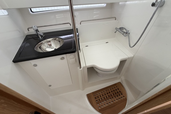 HULL 298 40ft Nimbus Yacht For Sale