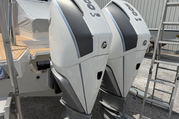 HULL 298 40ft Nimbus Yacht For Sale